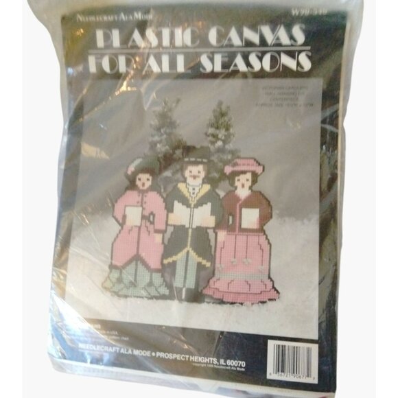 Victorian Carolers Plastic Needlecraft Ala Mode W90 540 - Picture 1 of 7